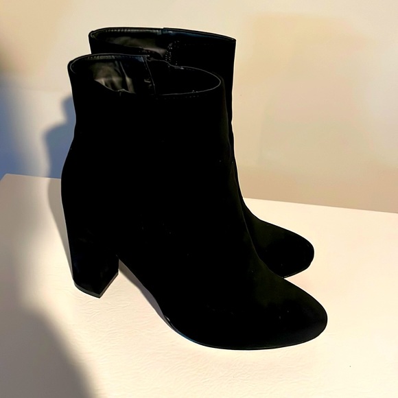 Suede ankle boots - Picture 4 of 12